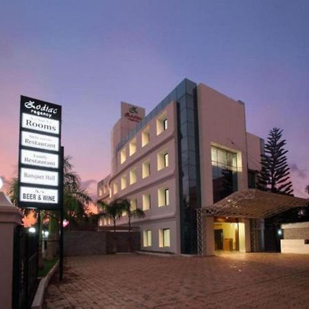 Hotel Zodiac Regency Kollam Ngoại thất bức ảnh