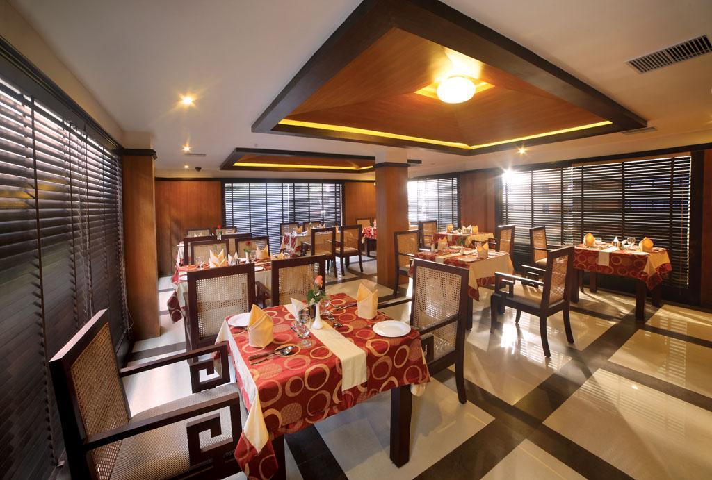 Hotel Zodiac Regency Kollam Ngoại thất bức ảnh